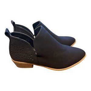 ROSY Women's US Shoe Size 9 Black Faux Leather Hallow Out Accented Bootie